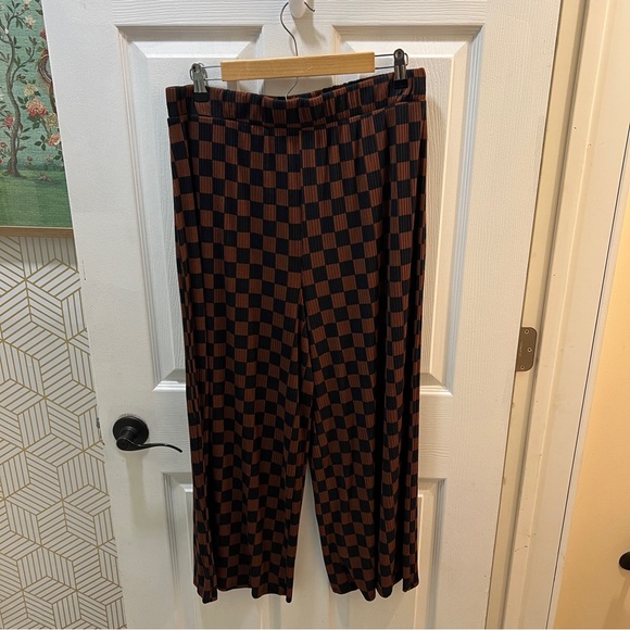 Dressed in LALA Checkerboard Set Sz 2XL - Picture 8 of 8
